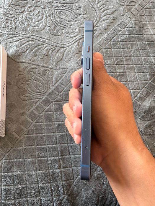 айфон 13 128гб аккумлятор 89%