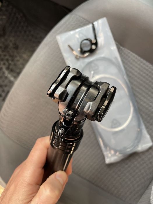 Tija sa reglabila dropper RFR extern 125mm 31.6mm