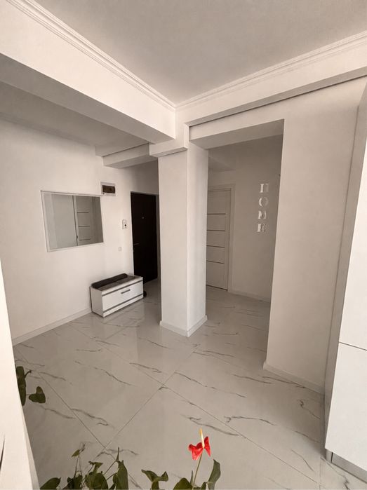 Inchiriez apartament