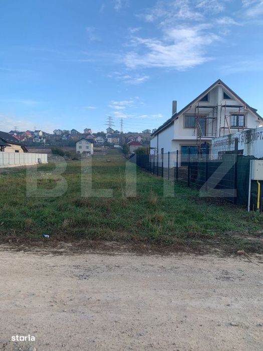 Teren intravilan, 926 mp, front 13 ml, zona Burdujeni