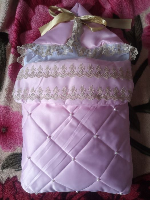 Продам конверт на выписку