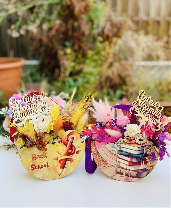 Aranjament Gentuta cu flori uscate pentru Educatoare si Invatatoare