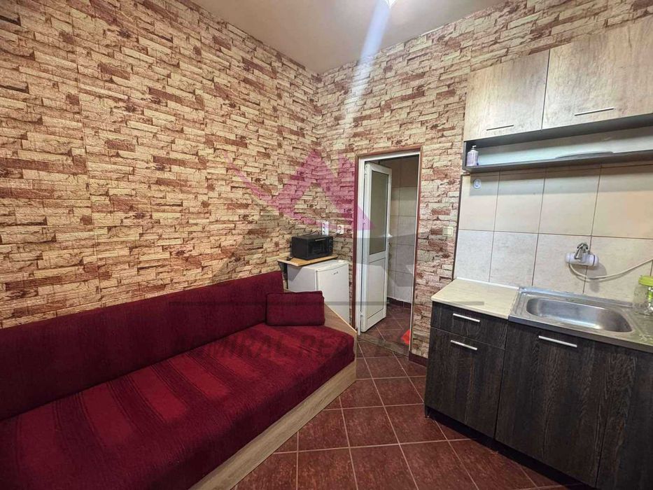 Дава се под наем Двустаен апартамент в Варна, Център - 35 кв.м за 325 € - Снимка #1