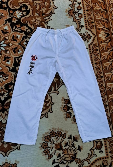Продам кимоно для каратэ