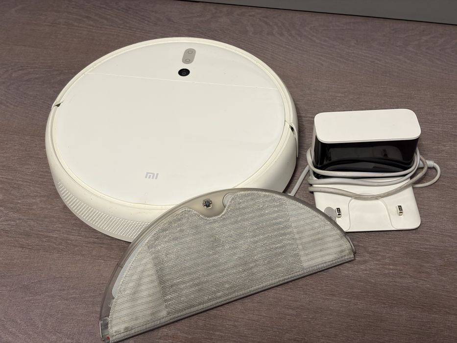 Vand xiaomi robot aspirare cu mop