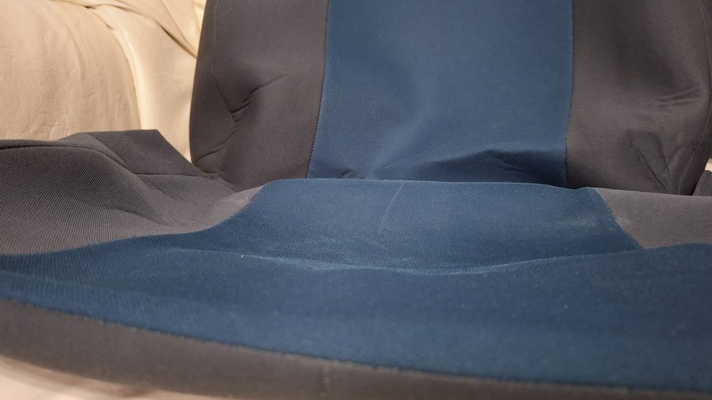 Huse dedicate Dacia Logan - 150 lei; huse universale Fiat Panda 30 lei