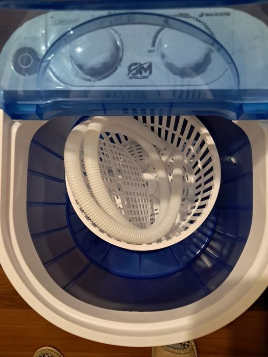 Продам стиральную машинку малютка