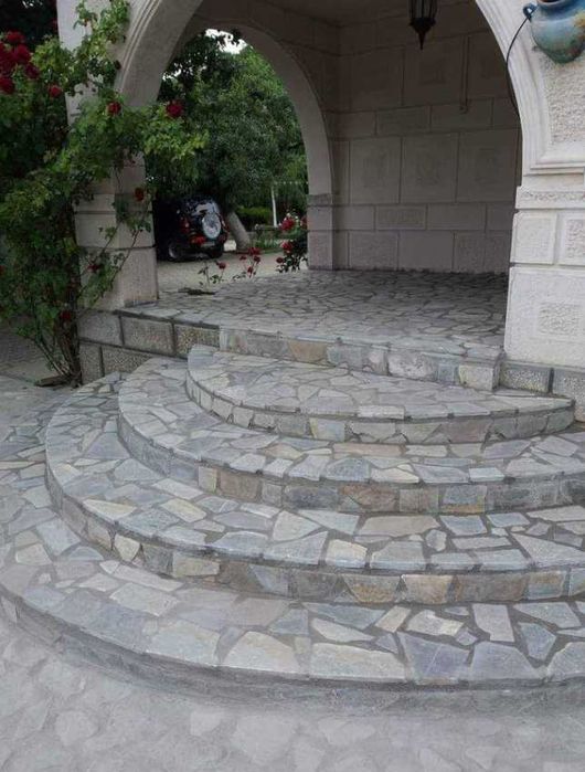 Piatra Naturala de munte