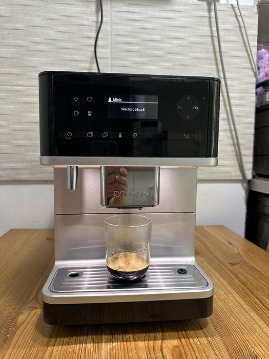 Expresor Miele CM6350