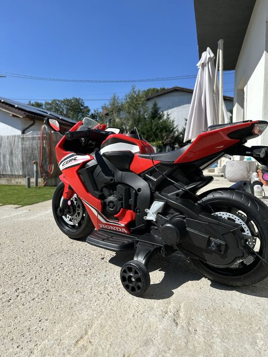 Motocicleta electrica pentru copii