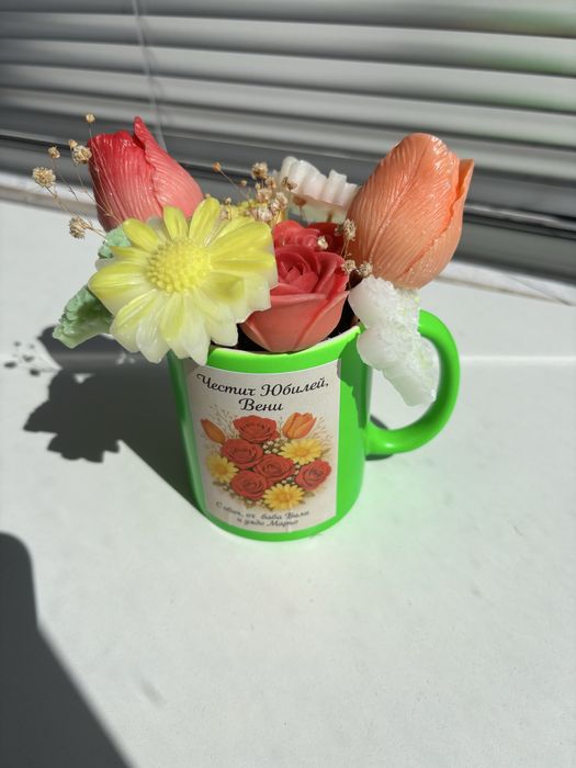 Ръчно изработени восъчни букети