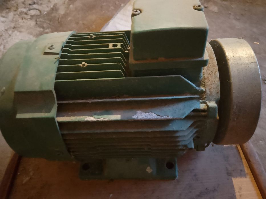 Электродвигатель