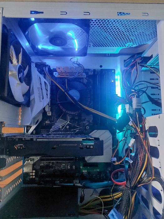 Unitate Pc Gaming GTX 1050 Ti 4Gb, i3-8100 3,6Ghz,Ram 16 Gb, Ssd 256