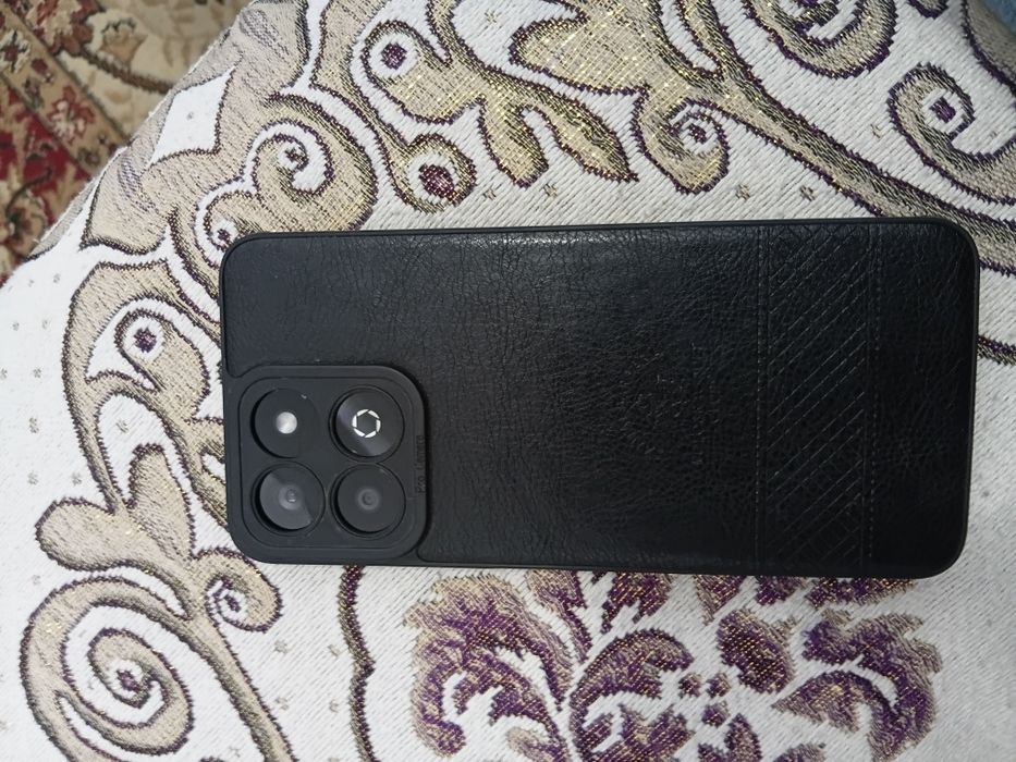 Продам смартфон Хонор