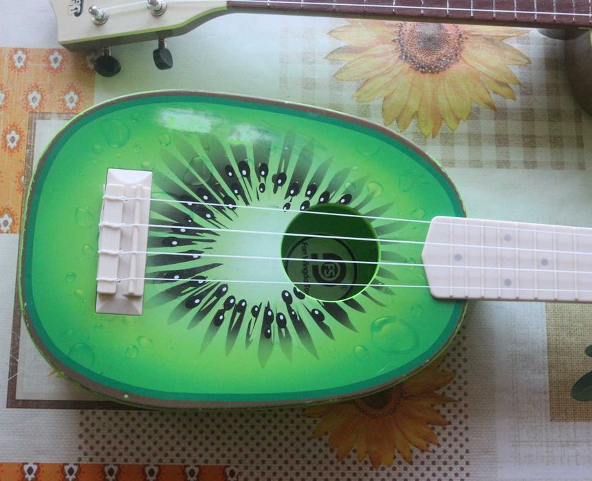 Ukulele Classical - Укулеле поликарбонат