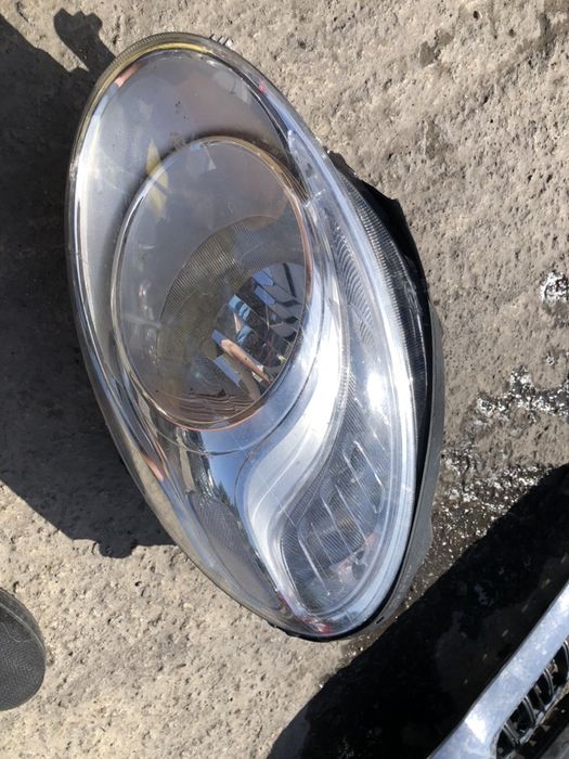 2 броя фар Fiat 500 L