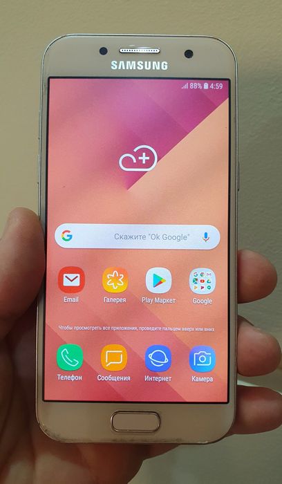 Телефоны Samsung A 3 и J 2