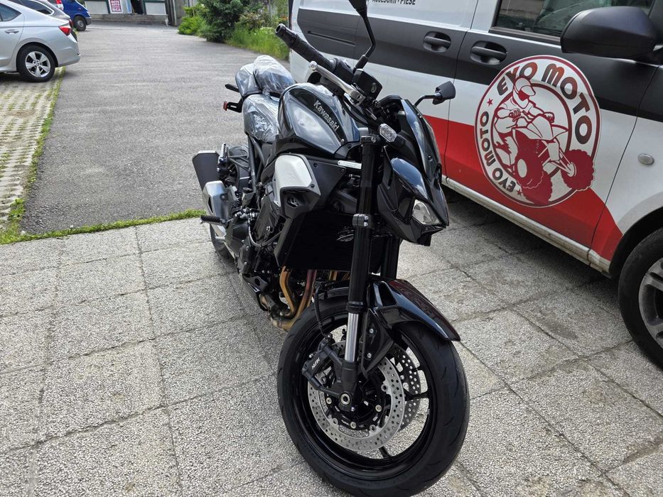 Motocicleta noua in stoc Kawasaki Z900 2025