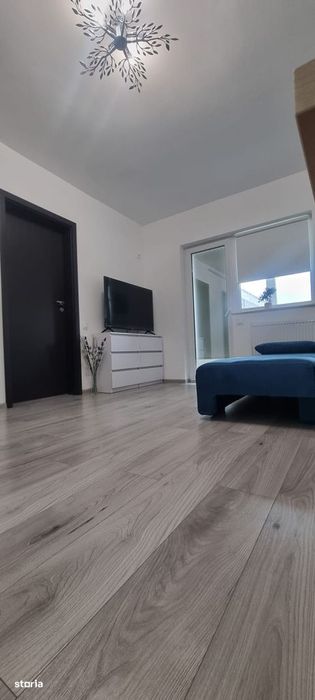 Garsoniera de inchiriat-Aparatorii Patriei-cu centrala+loc de parcare