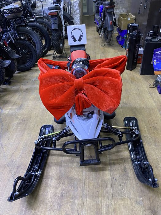 Снегоход детский с мотором