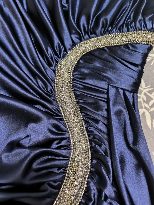 Абитуриентска рокля