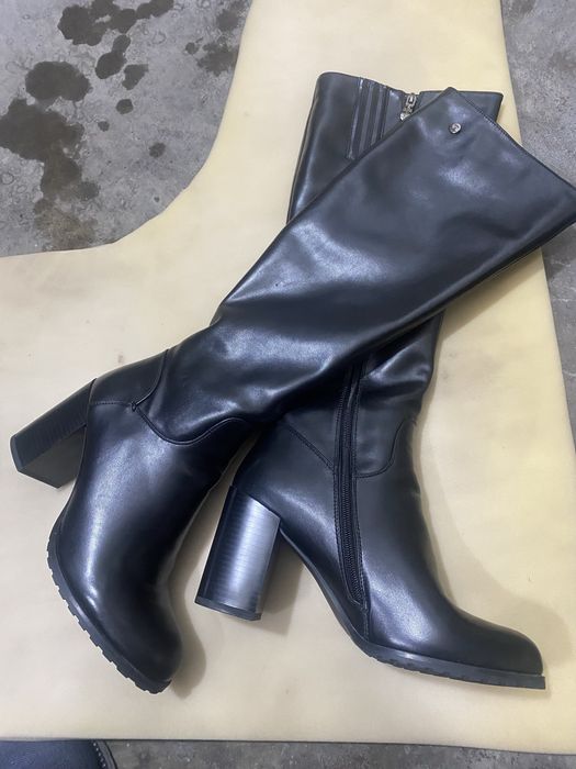 Женские сапоги новые