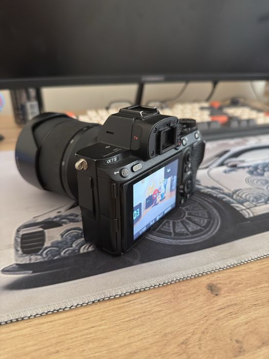 Sony A7 3 Body Sotiladi
