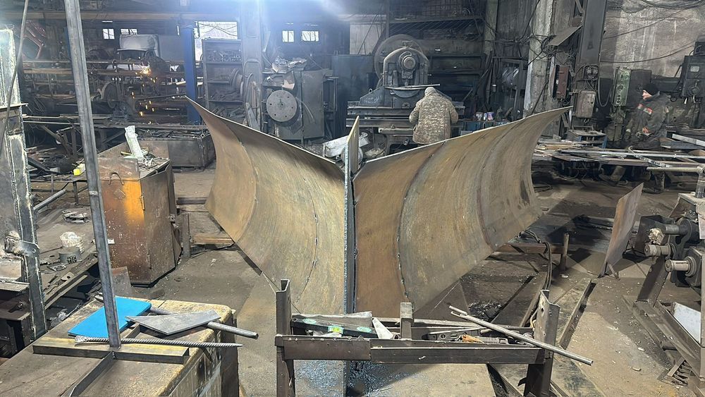 Гибка рубка сверловка металла вальцы