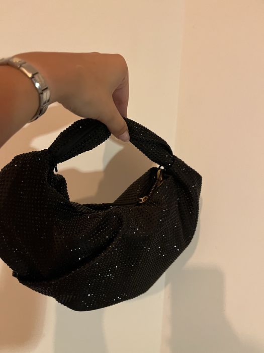 Бляскава чанта от Zara