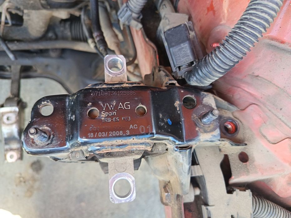 Tampon motor stanga Skoda Fabia 2 (5J, 542) [Fabr 2007-2014] 6Q0 199 5