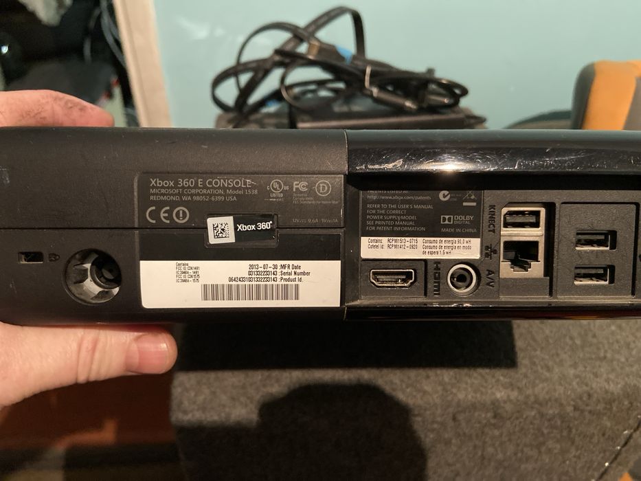 Продам XBox 360 е
