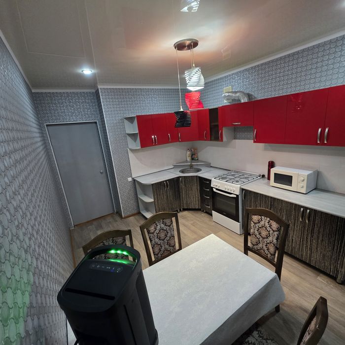 Двушка на Кольце 2 этаж не угловая