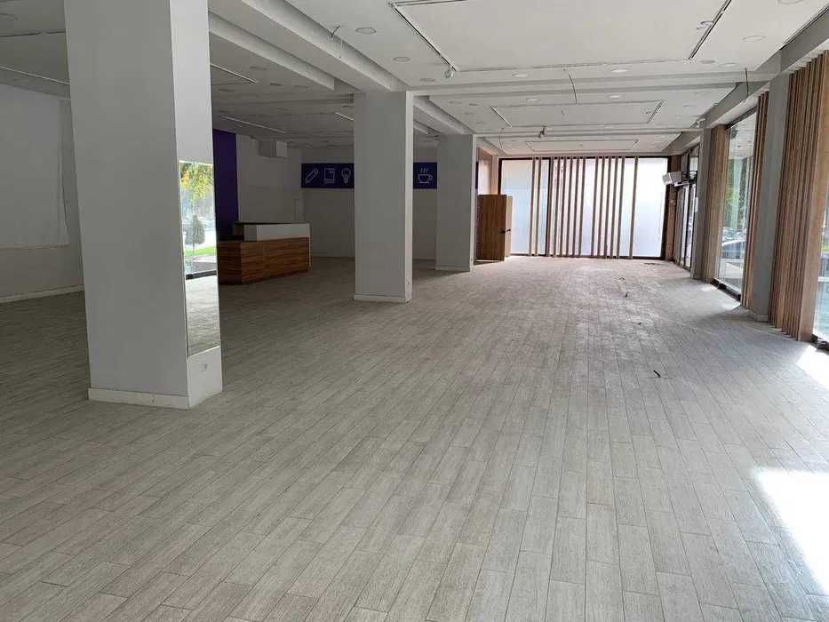 Премиальное здание под офис, клинику или банк | 1600 м²