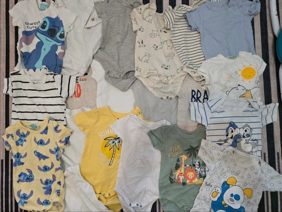 Lot de body cu mânecă scurta marimea 74