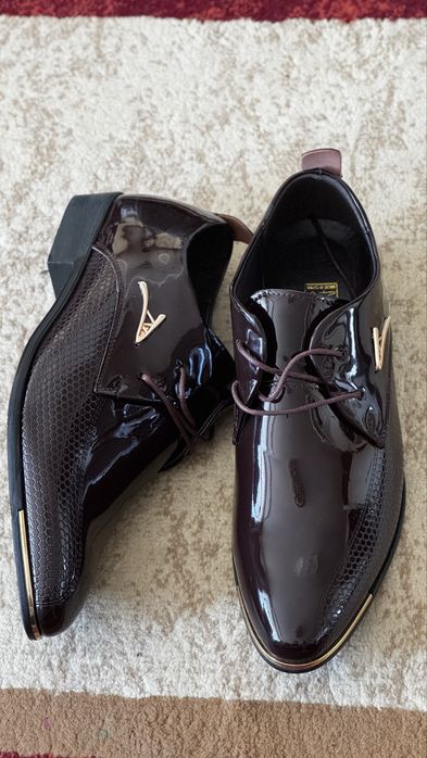 Продам мужские туфли