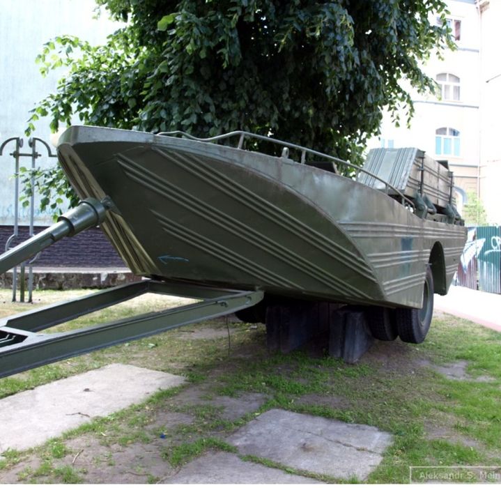 Прицеп плавающий.Лодка.Катер.Пантон.