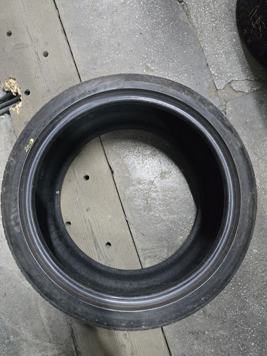 O Anvelopa 275/35/19 VARA NEXEN Stare excelentă