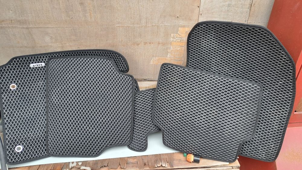 Полик киа сонет набор