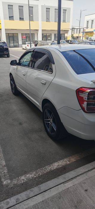 Продается Chevrolet Cobalt 2014 года выпуска.