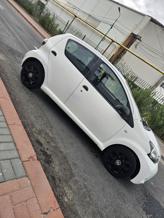 Toyota aygo 2012 facelift /chirie