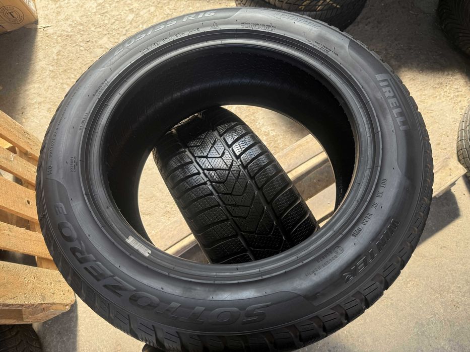 2x Anvelope Iarna 205/55 R16 M+S - Pirelli Sotto Zero 3  MO