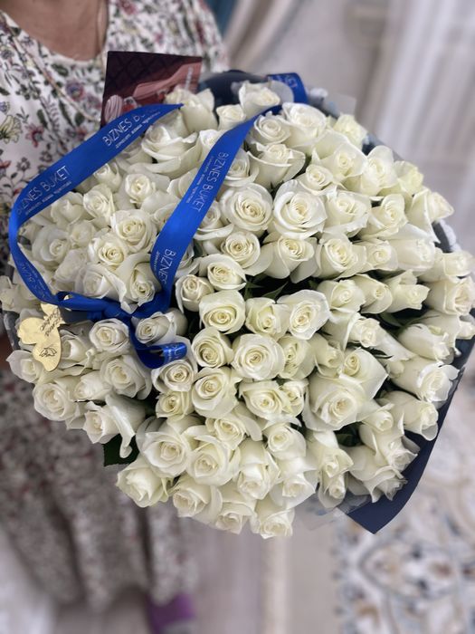 Роза белые 101штук
