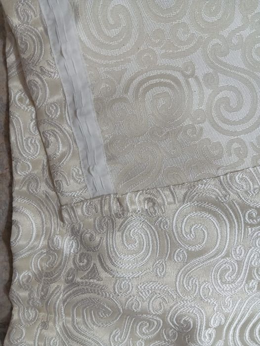 Продам шторы б/у