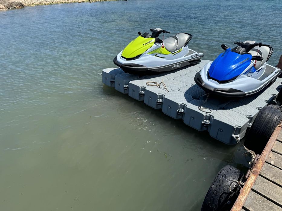 Ponton plutitor modular pentru skijet seadoo
