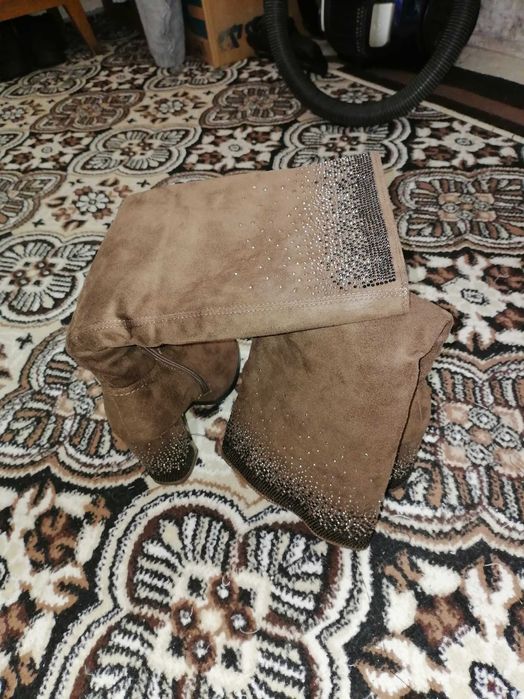 Этик сотилади янги 36 размер чирчик троицки