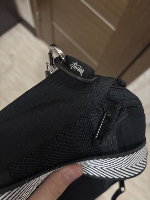 Барсетка стусси черный