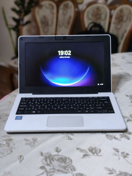 Ноутбук для работ