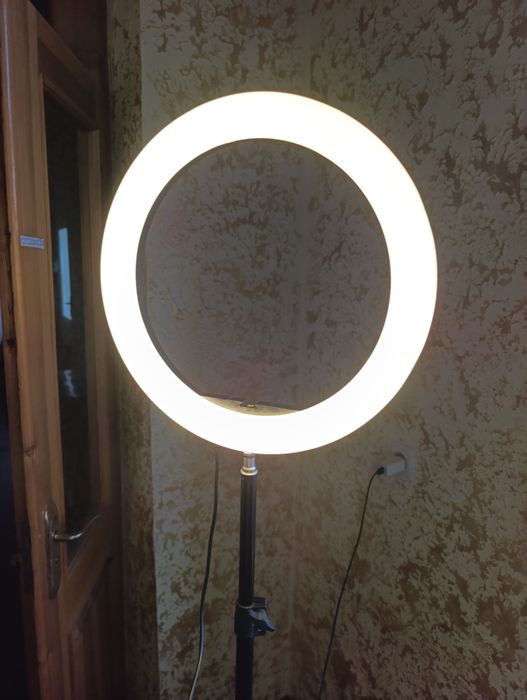 Led lampa sotiladi. Kichik razmer