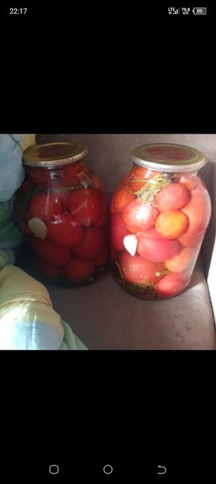 . Икра кабачковая.Помидоры.. Цем. посёлок.