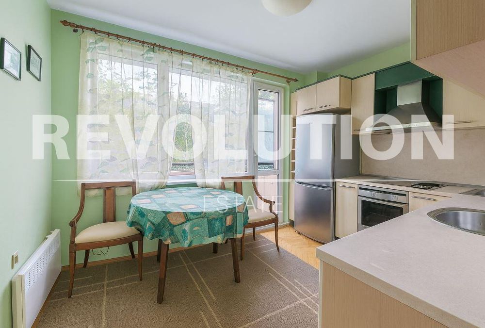 Дава се под наем Двустаен апартамент в Варна, Чайка - 72 кв.м за 475 € - Снимка #2